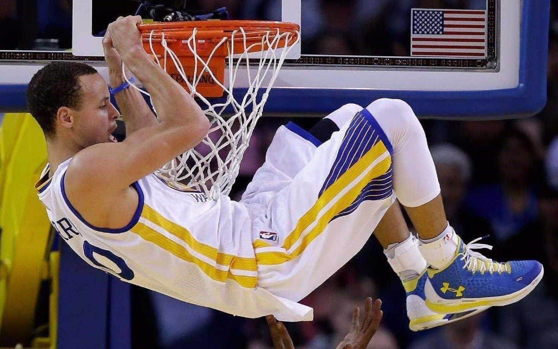 开云官网-五分钟闪电双响！格列兹曼撕裂本菲卡防线，葡超豪门形同虚设，五分钟闪电双响！格列兹曼撕裂本菲卡防线